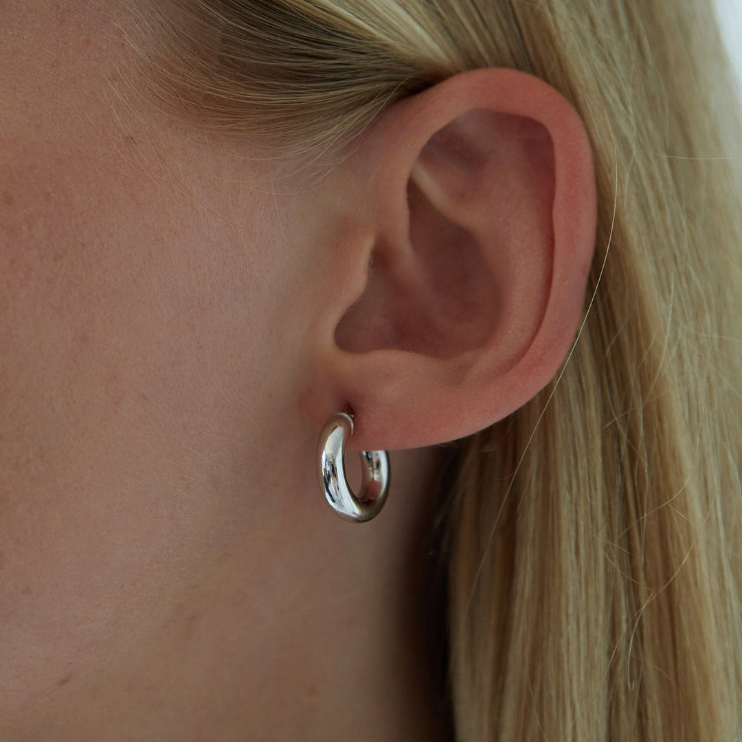 Auskarai „Camille Hoops 16 mm“ 925 Sidabras