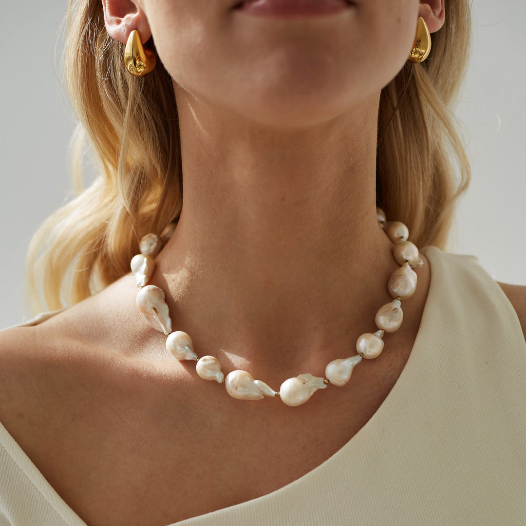"Baroque Pearls" necklace